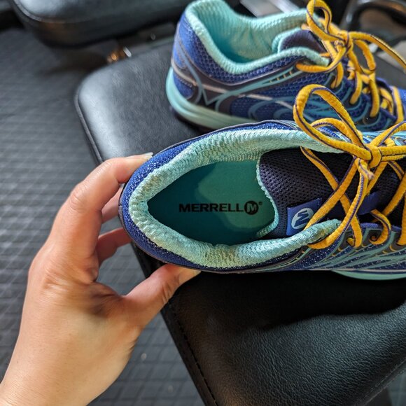 NEW Merrell runners in size 7.5 - Picture 4 of 4